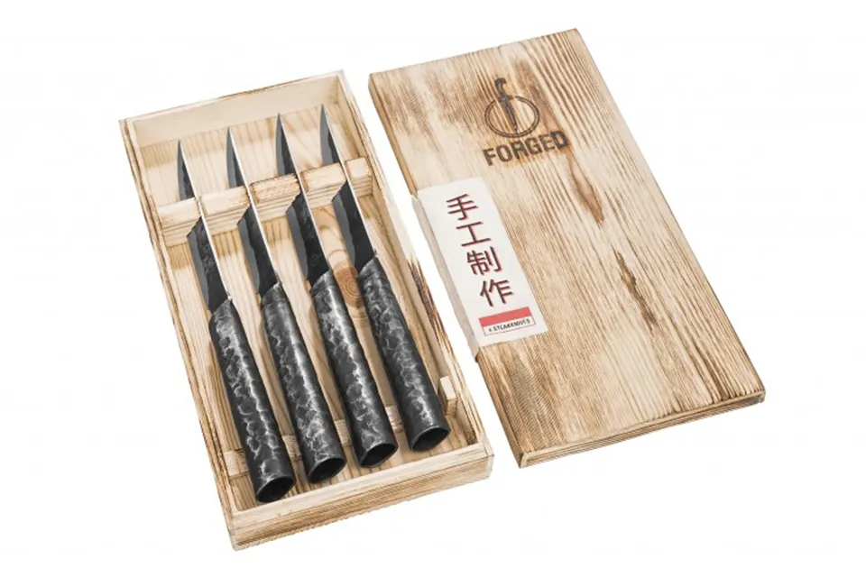 Brute Forged | 4 steakmessen Brute Forged | 4 steakmessen