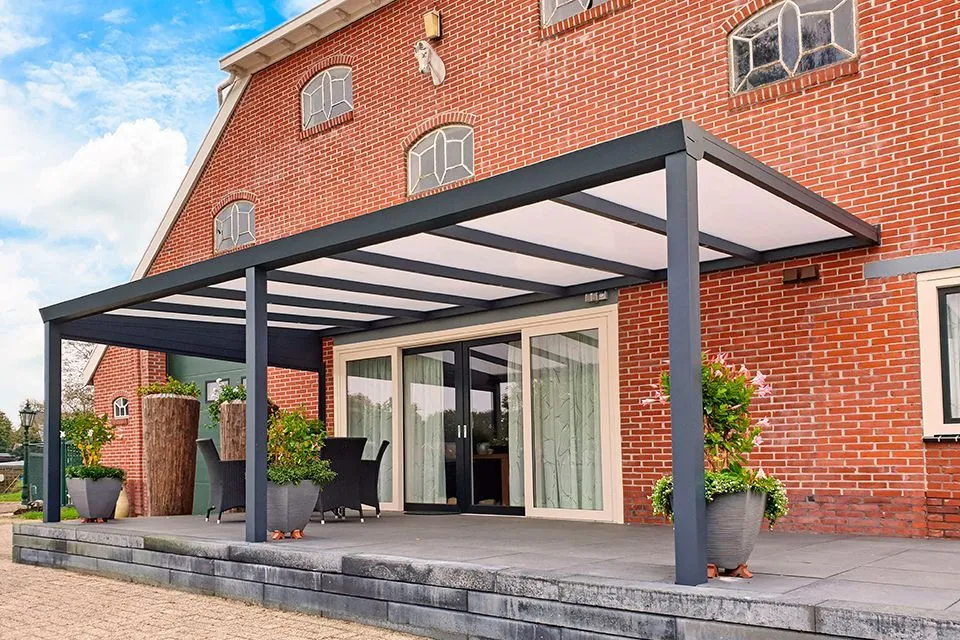 Aluxe | Veranda Trendline 7000 x 3000 | Met Polycarbonaat Platen Aluxe | Veranda Trendline 7000 x 3000 | Met Polycarbonaat Platen