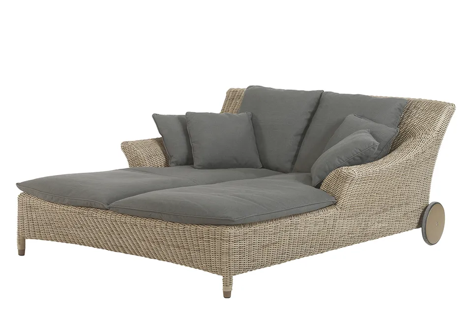 Terugspoelen sneeuw Zwijgend Valentine Ligbed Wicker 4 Seasons Outdoor - Uit voorraad leverbaar!