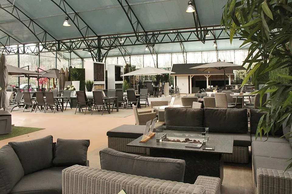 Fonteyn voor een uitgebreid assortiment tuinmeubelen